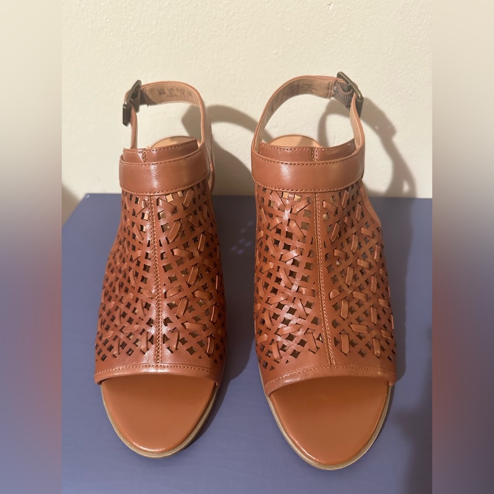 NW FrancoSarto Harley 3 Sandals SZ 8M